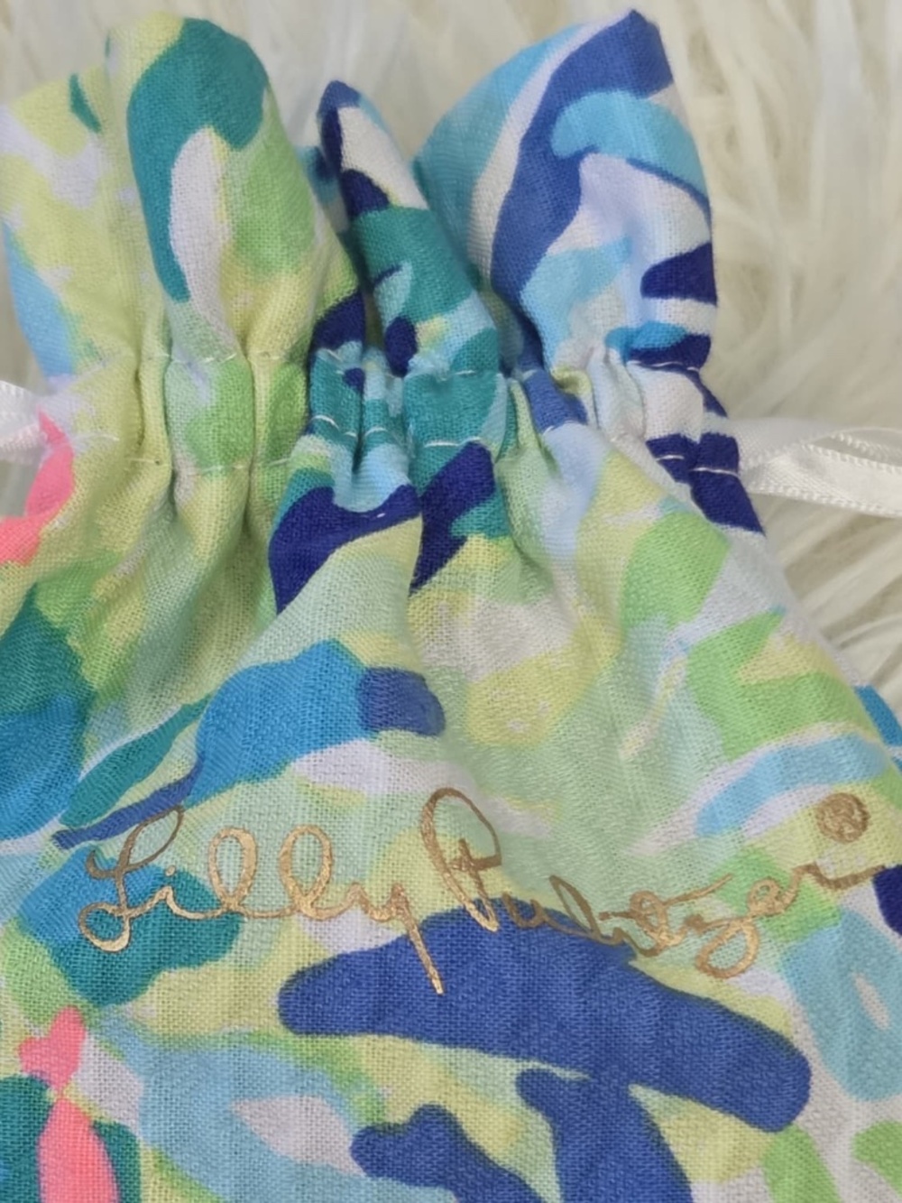 Lilly Pulitzer Necklace - Picture 2 of 10